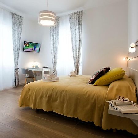 Jolie Julie Accomodation Сассари Экстерьер фото