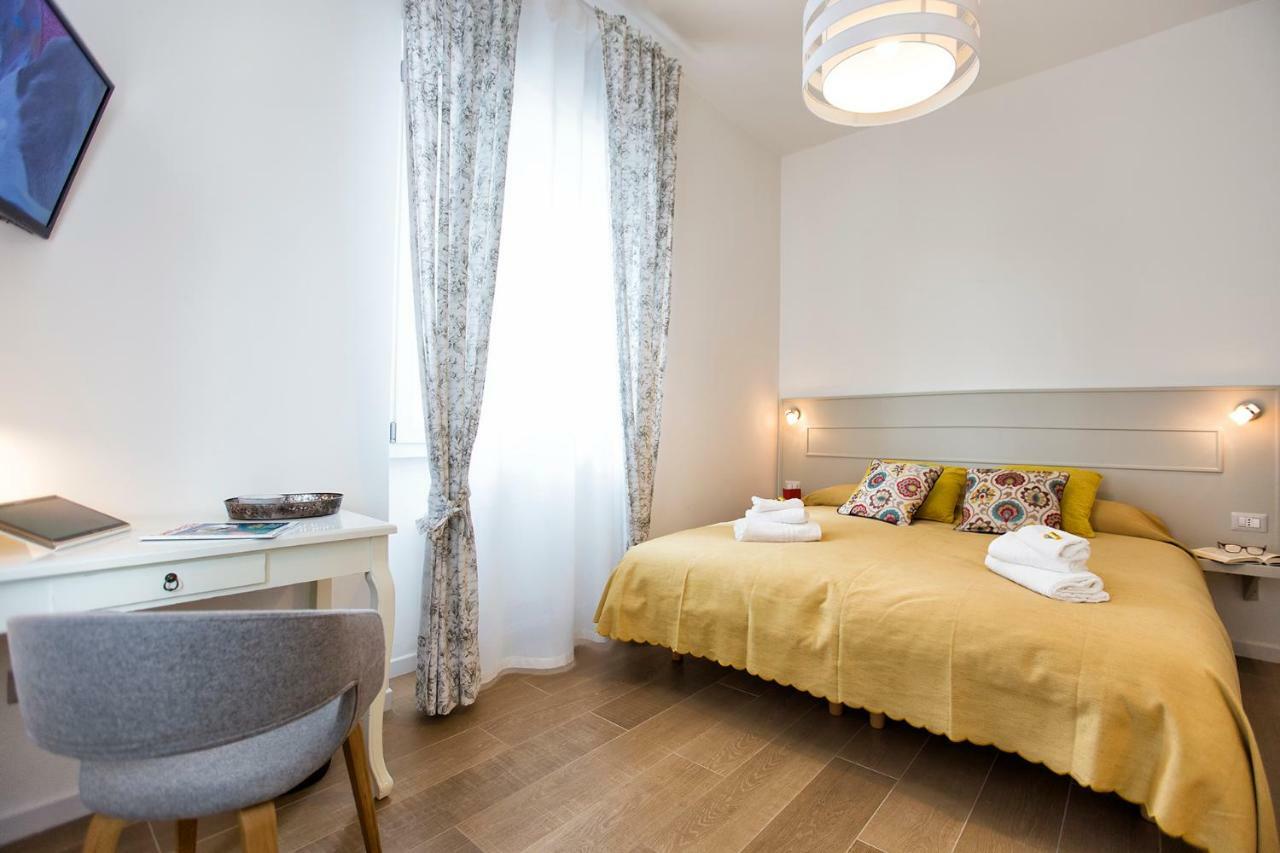 Jolie Julie Accomodation Сассари Экстерьер фото