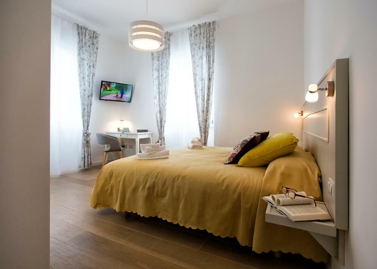 Jolie Julie Accomodation Сассари Экстерьер фото